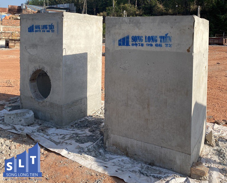 Cấu kiện hố ga bê tông đúc sẵn đồng nhất chuẩn bị xuất xưởng Cấu kiện hố ga bê tông đúc sẵn đồng nhất chuẩn bị xuất xưởng